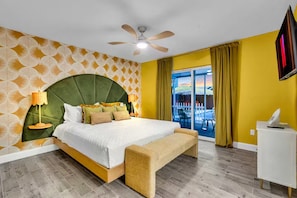 4 bedrooms, iron/ironing board, free WiFi, bed sheets - [New Listing] Coral Cove -Sleeps 12! Pool~Grill~Games~Gym~Cozy Backyard (Bradenton)