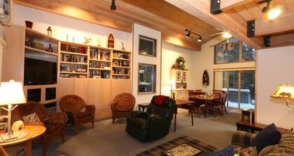Walking distance to Payette Lake and downtown McCall