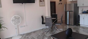 Two,2bedrooms apartment in amazing Argyle wth AC and comfort