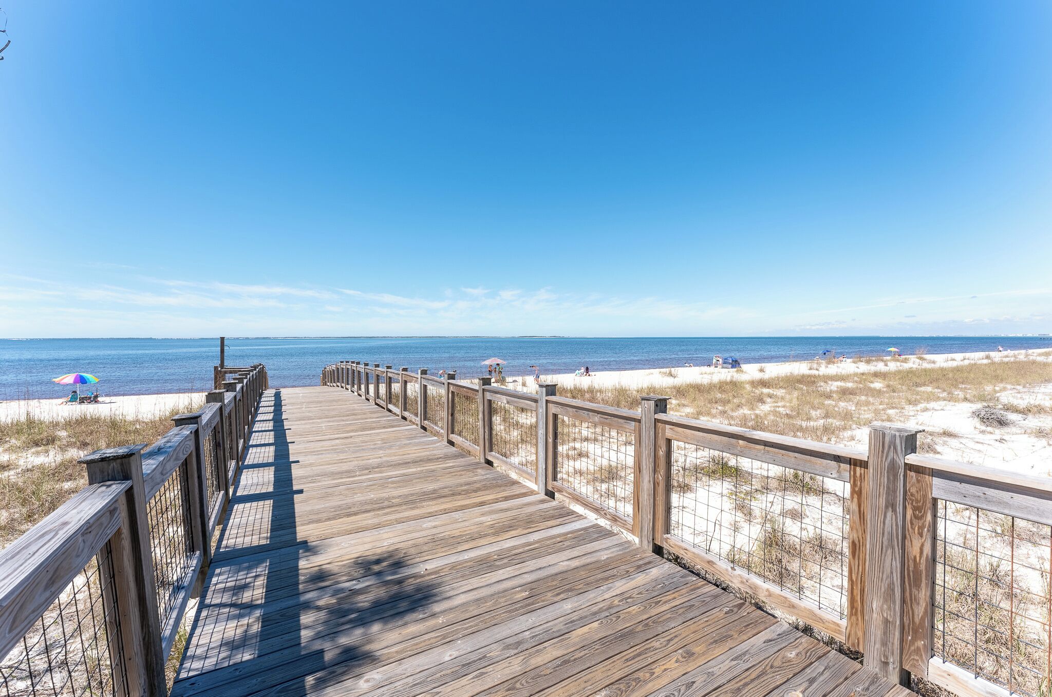 Beach nearby, sun loungers, beach towels