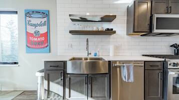 Fridge, microwave, oven, dishwasher