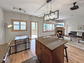 Smart TV, chimenea