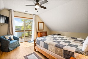 Iron/ironing board, travel cot, WiFi, bed sheets - Old Smokey: 818 Deerfield Way (LaFollette)