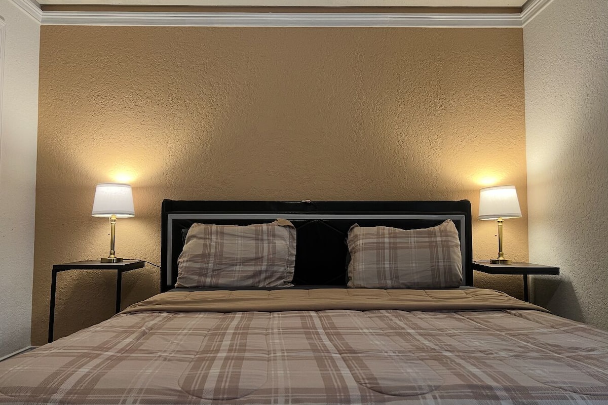 Deluxe-Apartment, Poolblick | Kostenloses WLAN