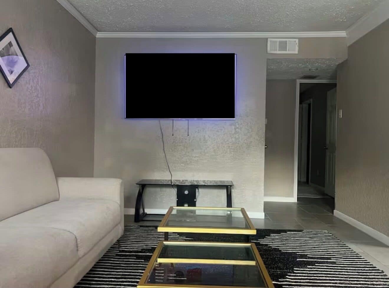 Deluxe Apartment, Pool View | Living area