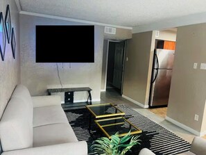 Deluxe-Apartment, Poolblick | Innenbereich