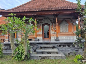 Villa, Garden View | Exterior detail - Cozzy Villa Taman near Sidemen Bali (Selat)