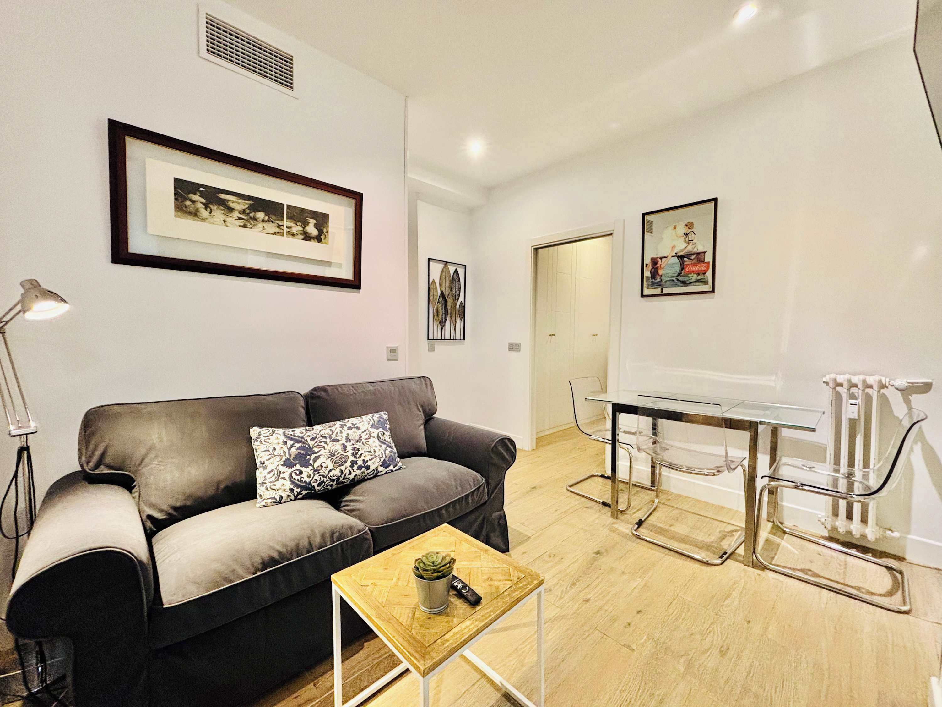 Republica | 2br Apt Near Madrid's Financial Center - Chamartín