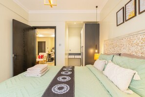 1 habitación, tabla de planchar con plancha, wifi gratis y ropa de cama 