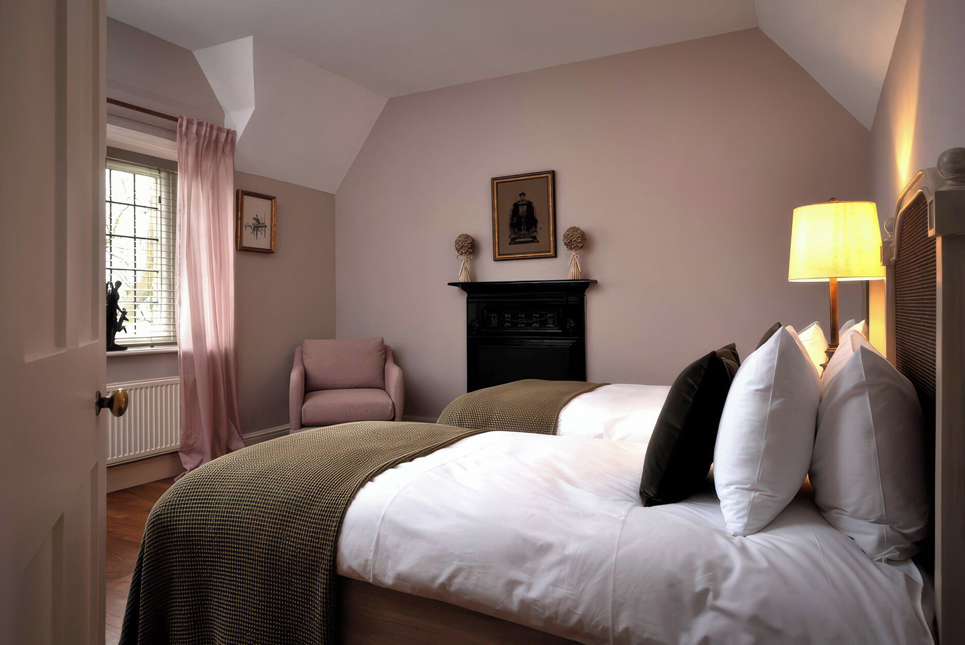 3 bedrooms, free WiFi, individually decorated, individually furnished