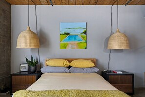 2 bedrooms, iron/ironing board, Internet, bed sheets - Sun-drenched, chef's kitchen, and beautifully collected, Arts District loft (Los Angeles)