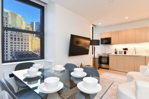 Dining - Sleek 2BR Oasis in NYC Financial District (New York)