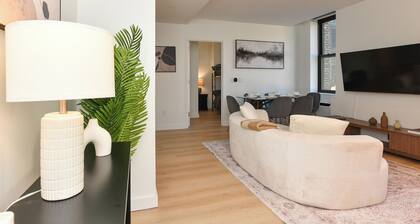Sleek 2BR Oasis in NYC Financial District