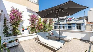 Premium Triple Room | Terrace/patio