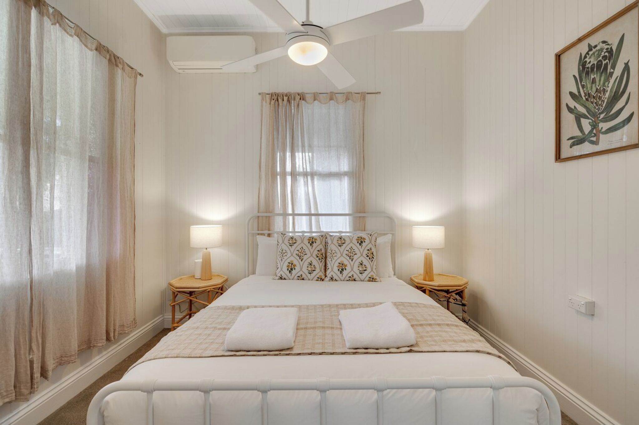 Iron/ironing board, free WiFi, bed sheets