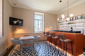 Bar (on property) - Noronha Lima Boutique Hotel (Arouca)