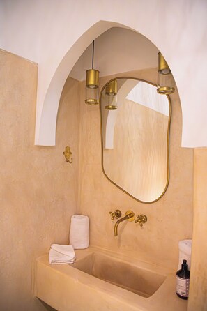 Premium Room | Bathroom
