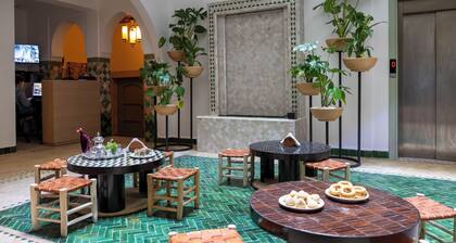DAR AMASTAN by RIAD LE BONHEUR DE MOGADOR?