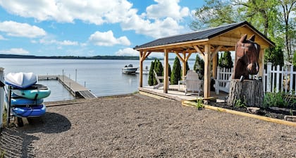 Saratoga Lakehome w Beach, Near Track - Cottage A1