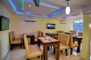 Dining - Twist Hotels (Ikeja)