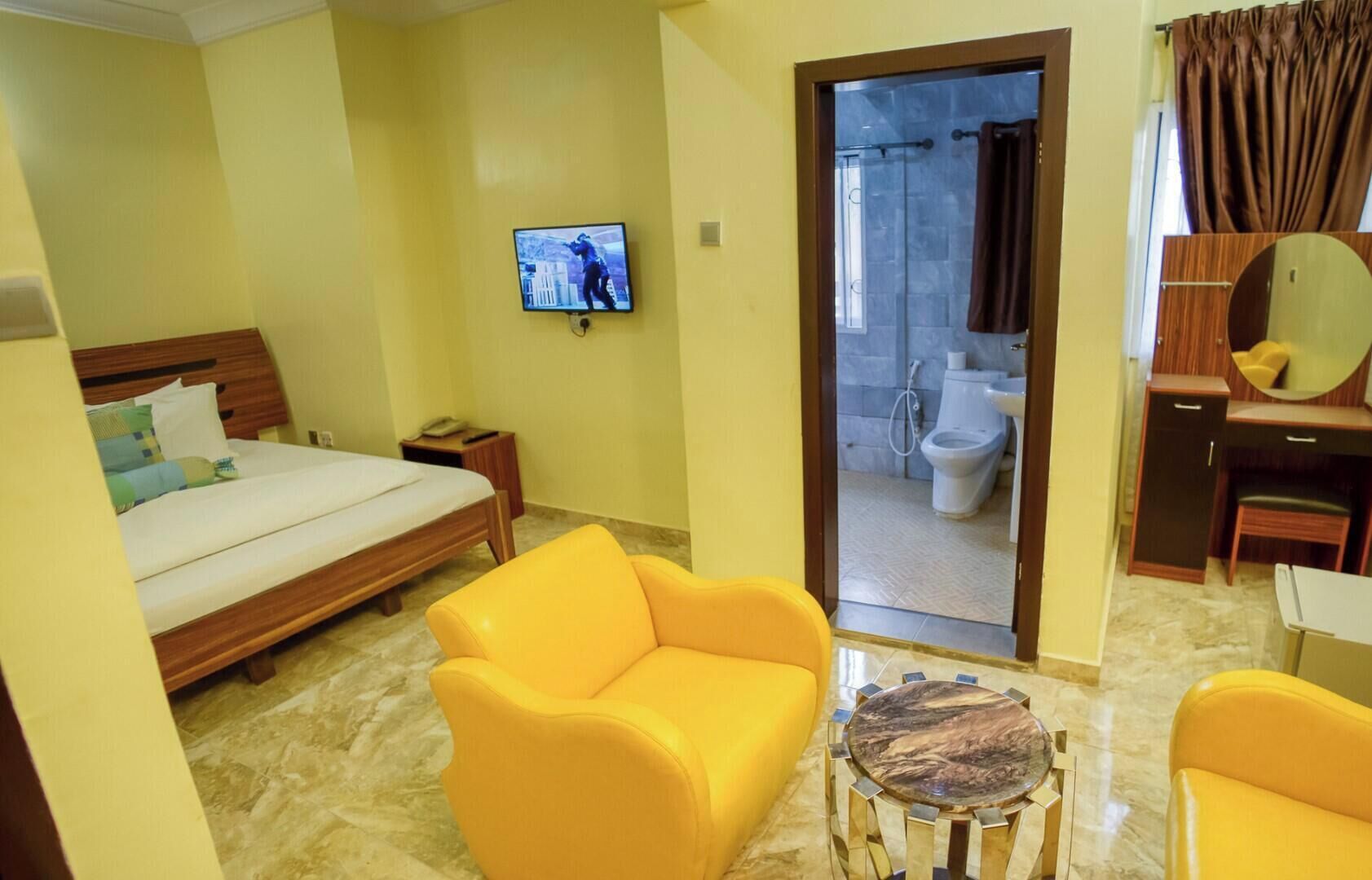 Comfort Room, Balcony, City View | Desk, laptop workspace, blackout curtains, soundproofing