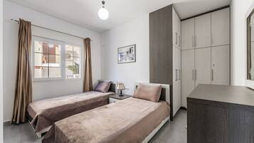 2 bedrooms, WiFi, bed sheets