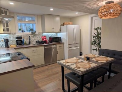 Boho Retreat - Free Parking, Kitchen, Wi-Fi