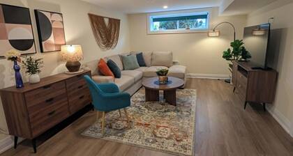 Boho Retreat - Free Parking, Kitchen, Wi-Fi