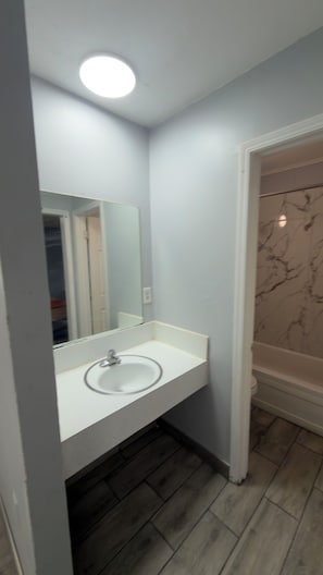 Deluxe Studio, 2 Queen Beds, Non Smoking, Kitchenette | Laptop workspace, WiFi (free) - Ada Inn & Suites (Ada)