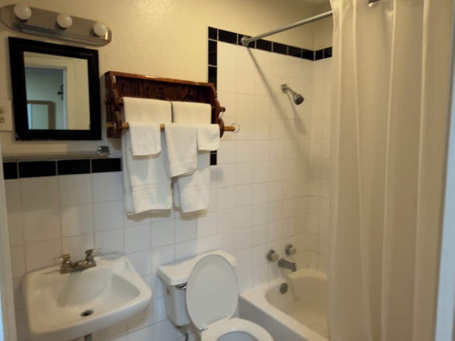 Artículos de tocador gratuitos, toallas, jabón, shampoo