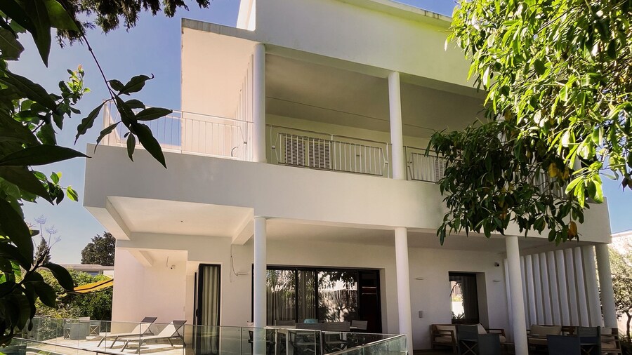 Carthage Villa 3BR Luxury Pool Garden