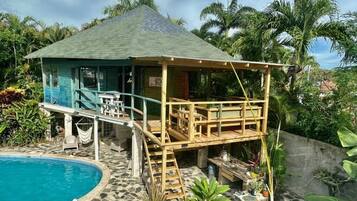 House, 3 Bedrooms | Pool