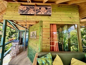 Outdoor dining - Serene Holiday House Retreat in Cabarete, Dominican Republic (Sos úa)