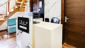 Casa | Reception