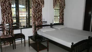 Deluxe Double Room, Balcony | Free WiFi