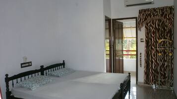 Habitación doble Deluxe | Wifi gratis y ropa de cama
