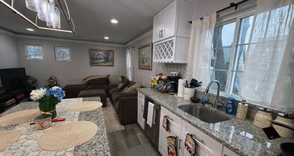 Charming 2-bedroom townhome with AC in peaceful Morristown