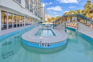 Pool - Direct Oceanfront Condo with Stunning Views! (Myrtle Beach)