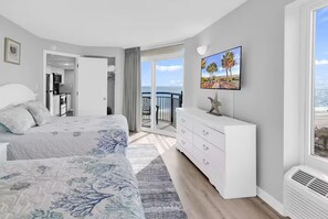 Room - Direct Oceanfront Condo with Stunning Views! (Myrtle Beach)