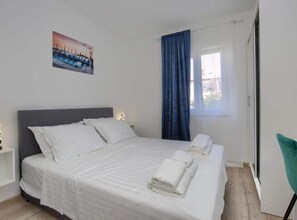 2 bedrooms, iron/ironing board - Two Bedroom Apartment With Terrace (Pula)
