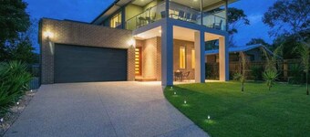 Dromana Grove SPA & POOL sleeps 16