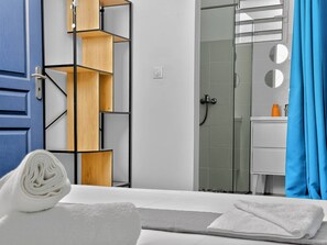 Family Villa, 3 Bedrooms, Balcony | Bathroom - L'accroche Coeur - Villa Piscine (Saint-François)