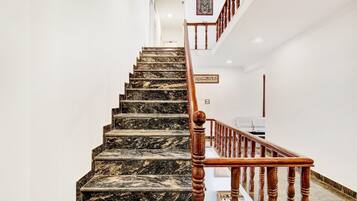 House | Bahagian dalam