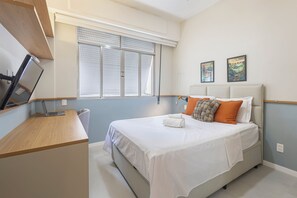 4 dormitorios, tabla de planchar con plancha, Internet y ropa de cama