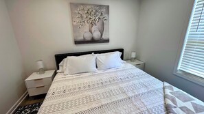 2 bedrooms, desk, iron/ironing board, free WiFi