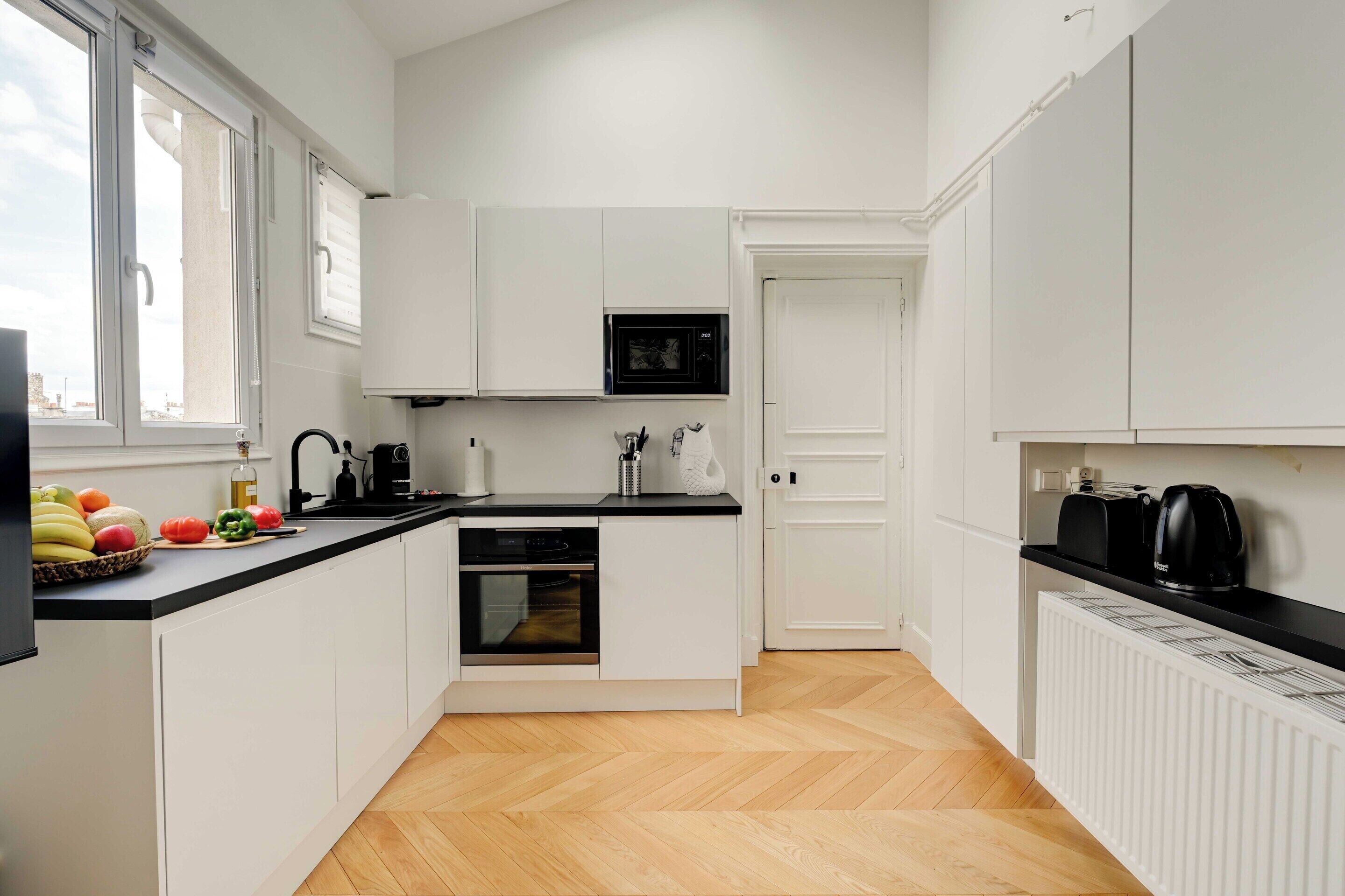 Apartment | Private kitchen | Fridge, microwave, oven, stovetop
