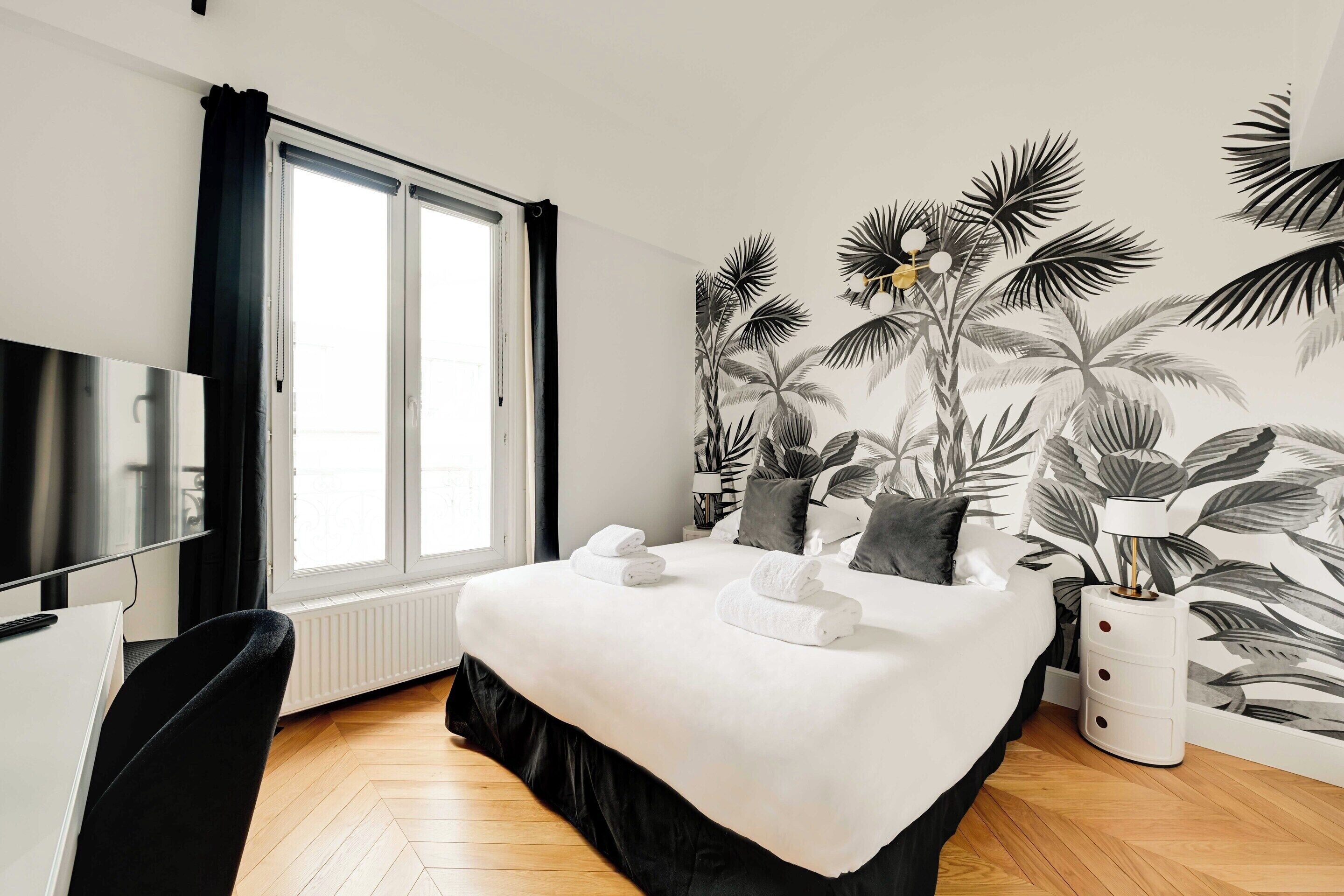 Apartment | 2 bedrooms, laptop workspace, iron/ironing board, bed sheets