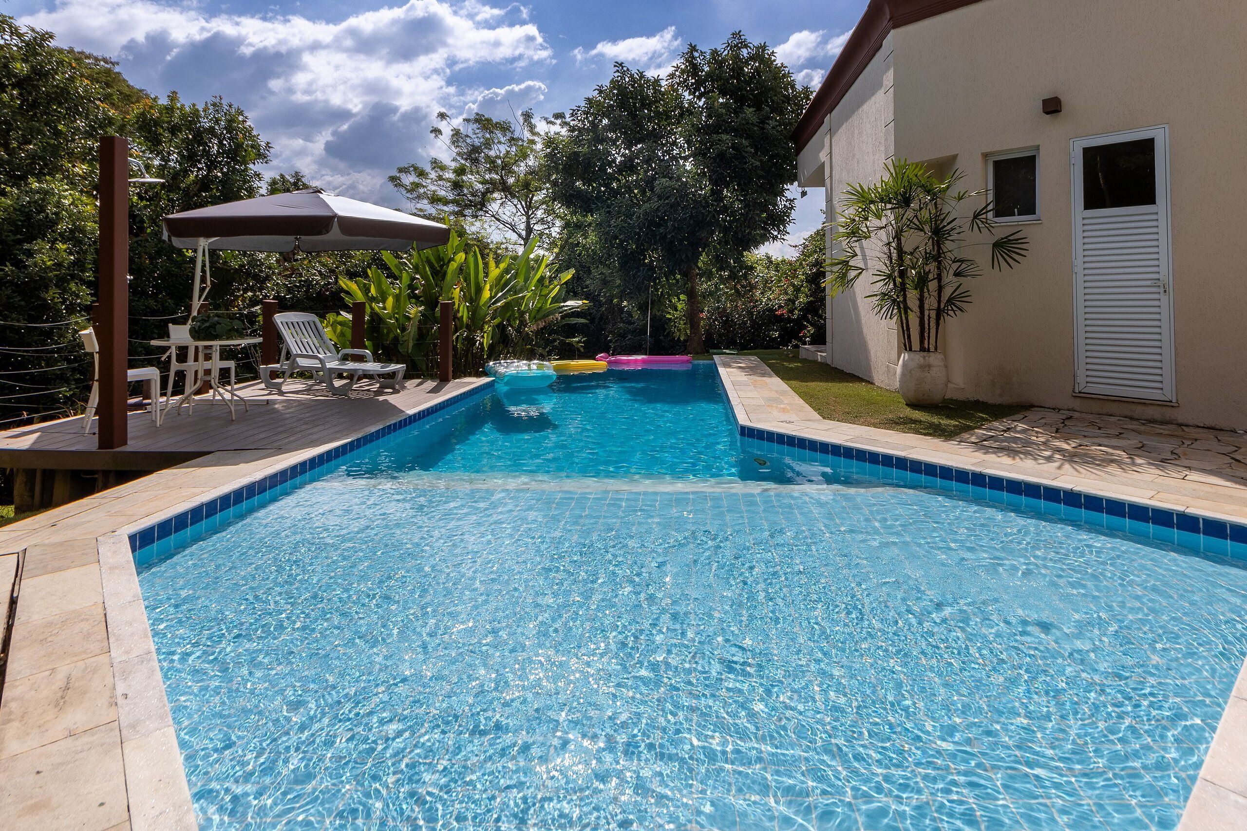Deluxe House | Pool | Outdoor pool