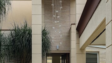 Casa luxo | Detalhe da fachada
