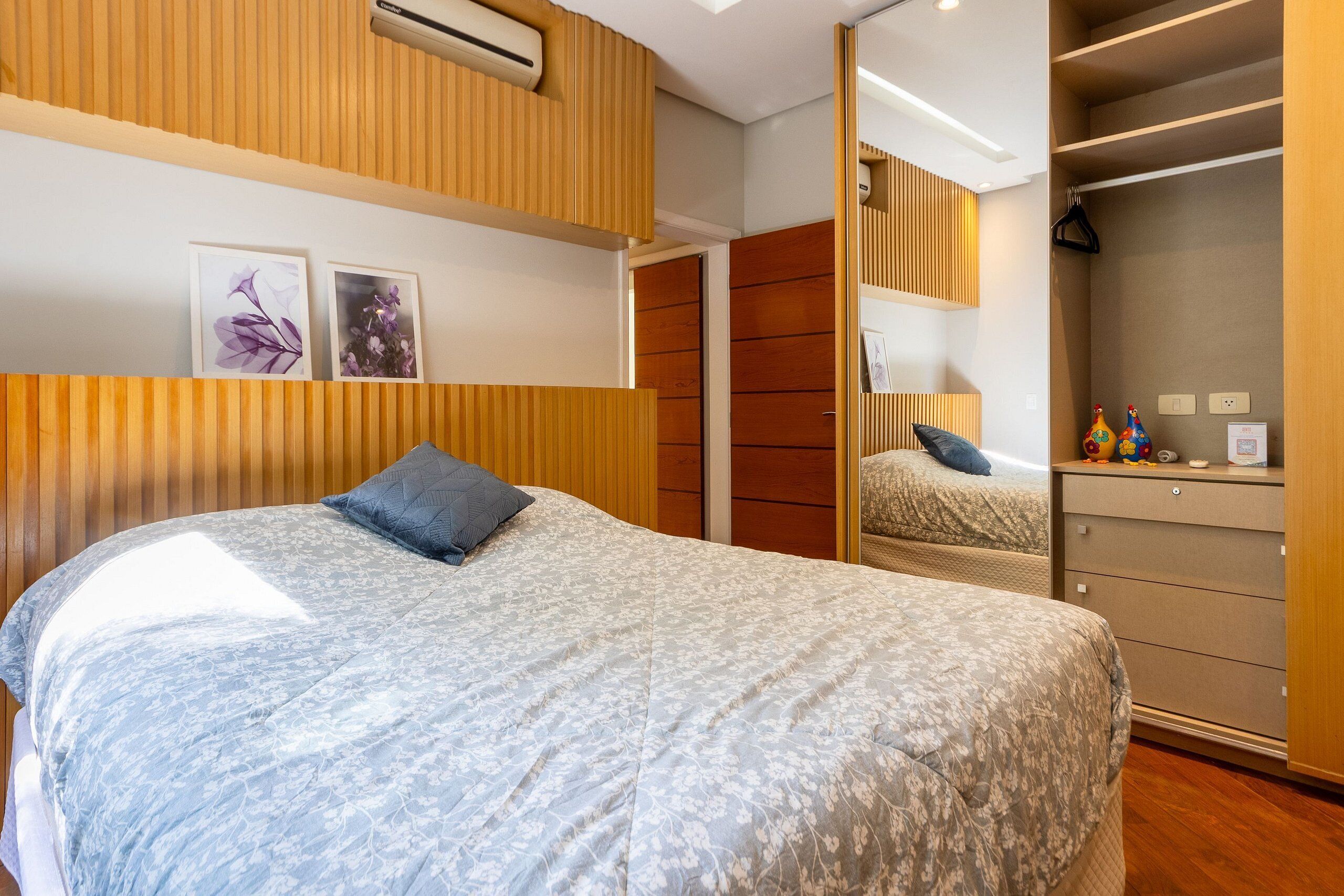 Maison Deluxe | Espace de travail pour ordinateurs portables, rideaux d’obscurcissement
